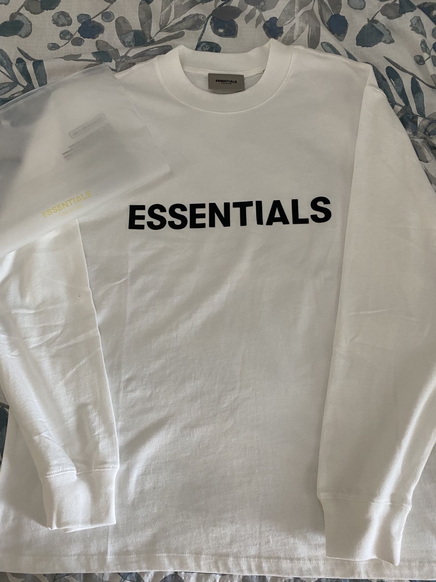 Fear of God essentials 2020 long sleeve tee 🔥steal🔥 $40