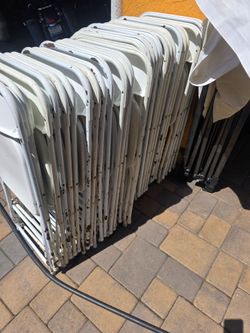 Used White Folding  Chairs For Sell