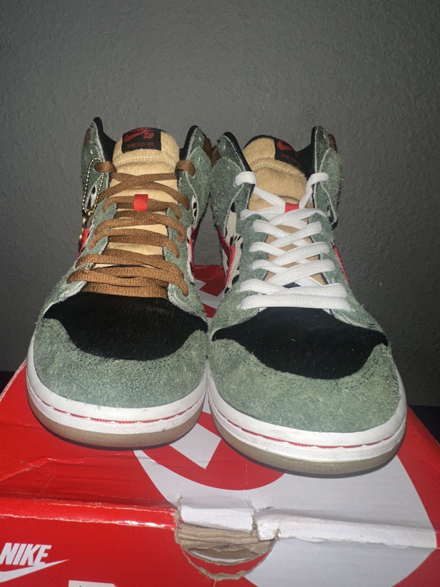 2019 Dog Walker SBs Size 11