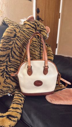 Dooney & Bourke purse
