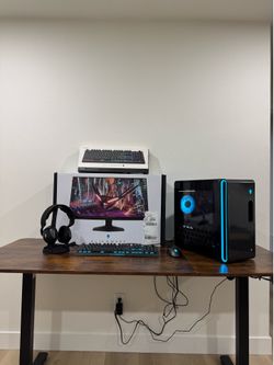 Alienware RTX 5070 Gaming PC Setup