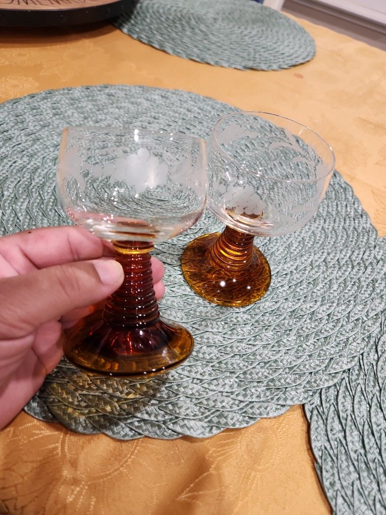 SALE TODAY ONLY! Vintage Set of Glasses