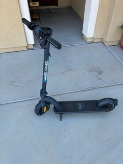 Electric scooter