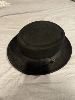 Beautiful Hat Used once. Bought in A Hat shop In the Bay Area.