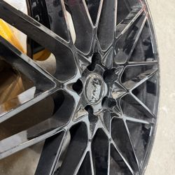 1AV RIM (New Tire) R22
