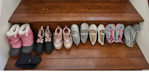 7 pair lot of shoes boots sandals water shoes and bonus mitten  girls size 7