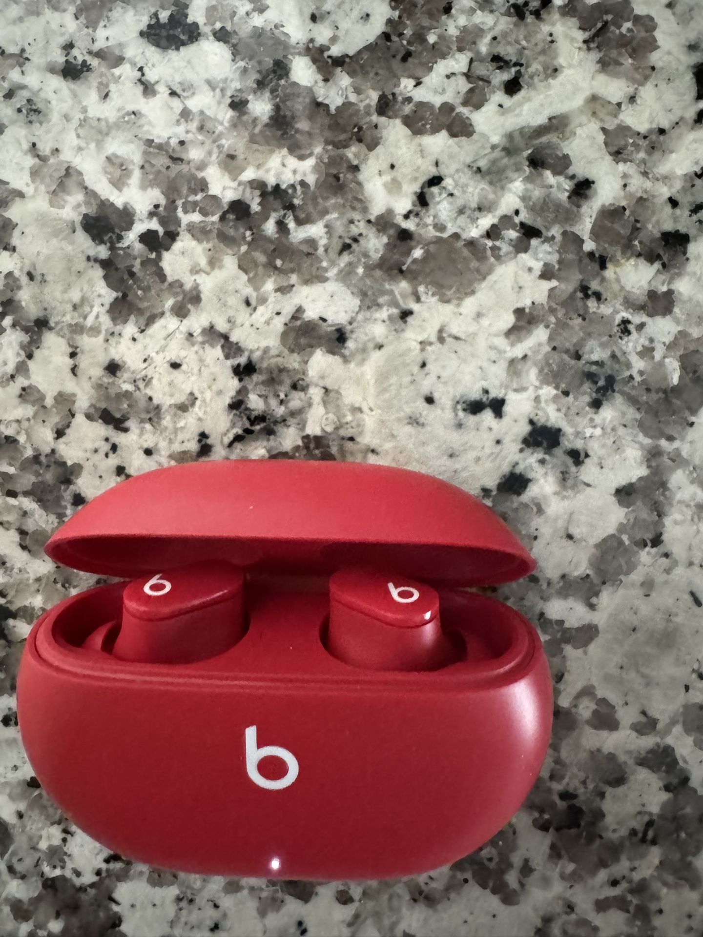 Beats Studio Buds