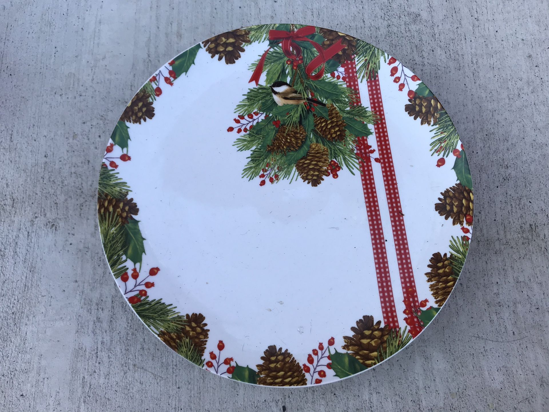 Decorative holiday cake stand