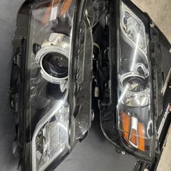 2014-2020 Chevy Impala LEDHalo [HID/Xenon-D3S] Projector Headlights Left+Right