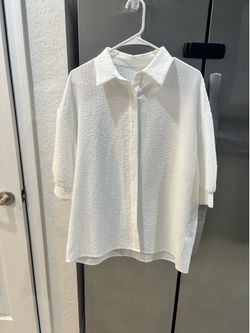 Ladies shirt size large