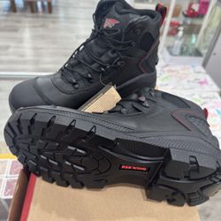 Work Boot, Red Wing Men Aluminum Toe , Size 9 EE Wide
