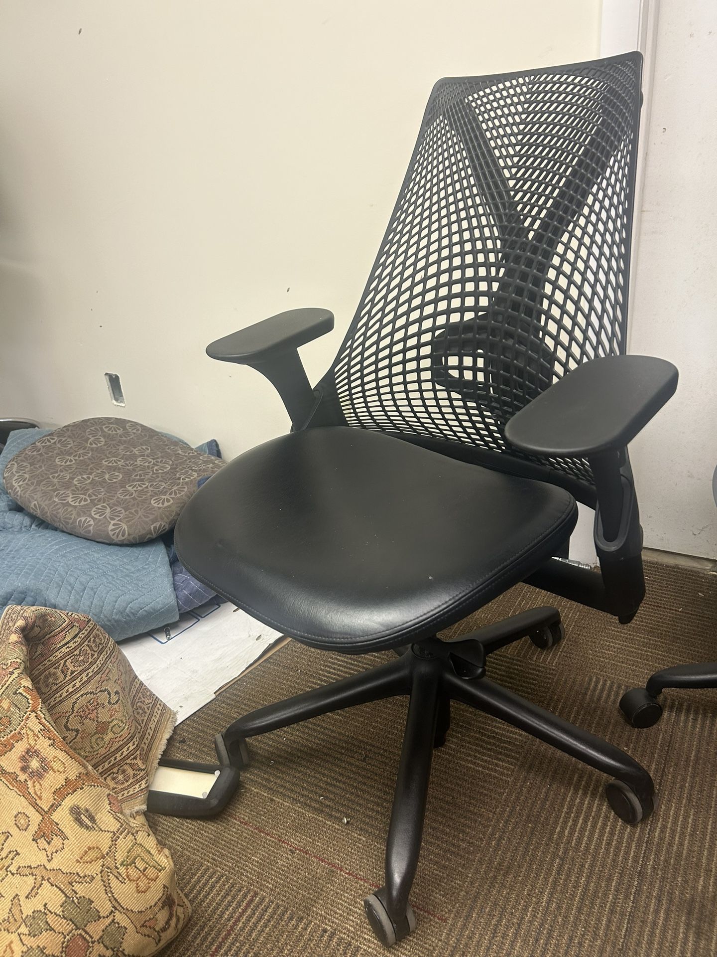 Herman Miller Sayl