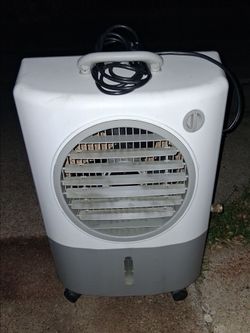 Portable Evaporative Cooler/Enfriador Evaporativo Portátil