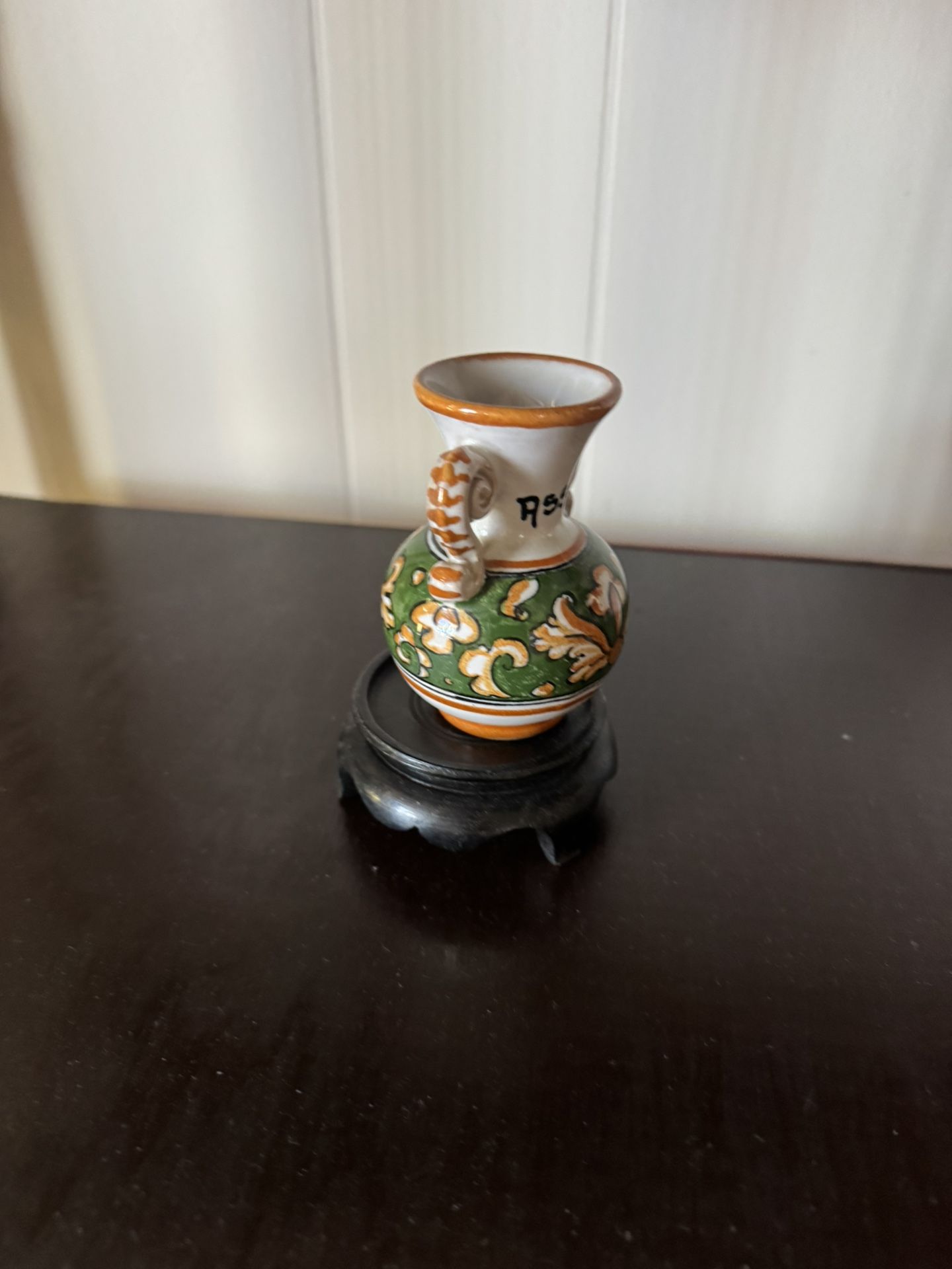 Little Vase Thing