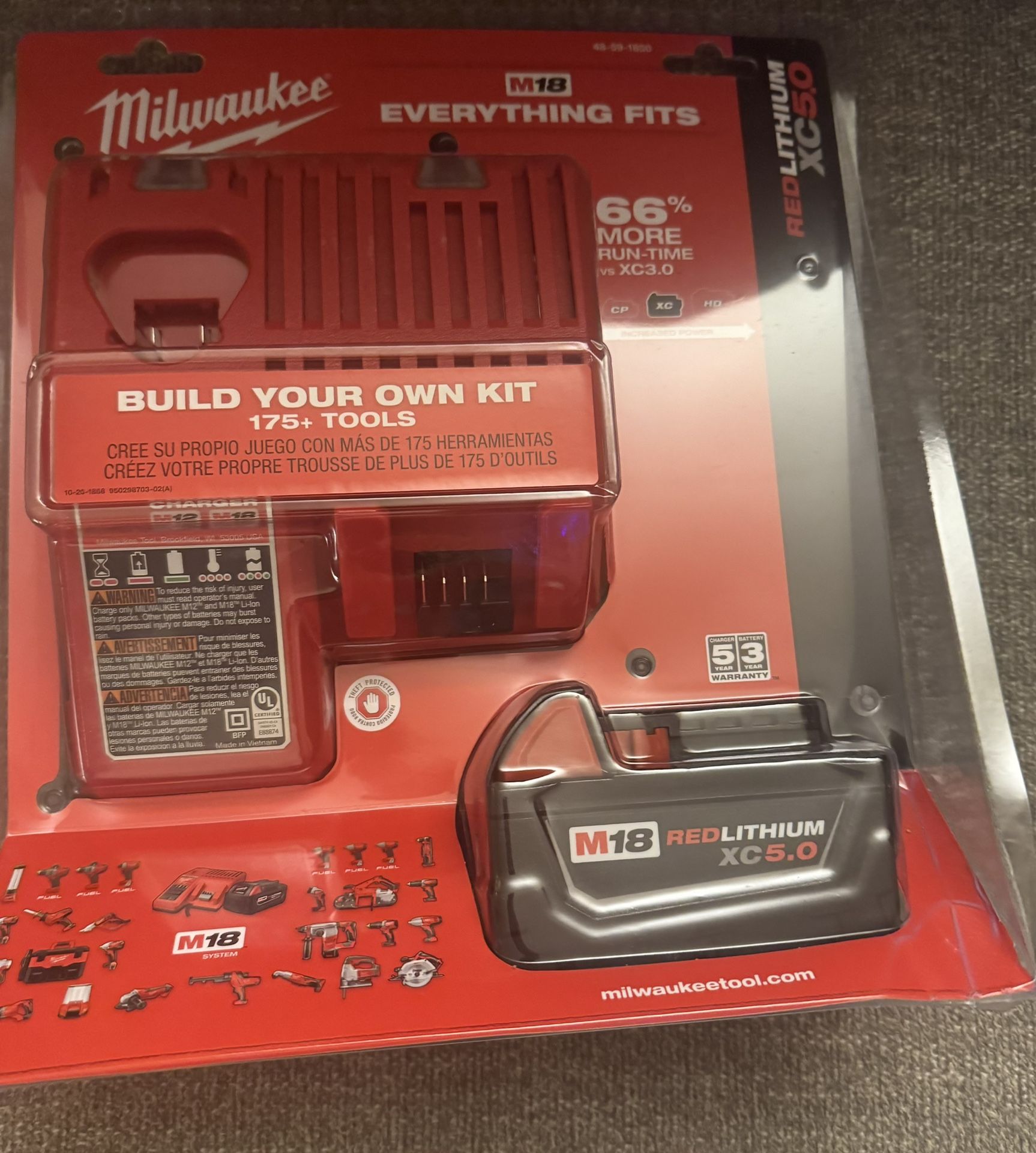 M18 REDLITHIUM XC 5.0 Battery & Charger Starter Kit NEW