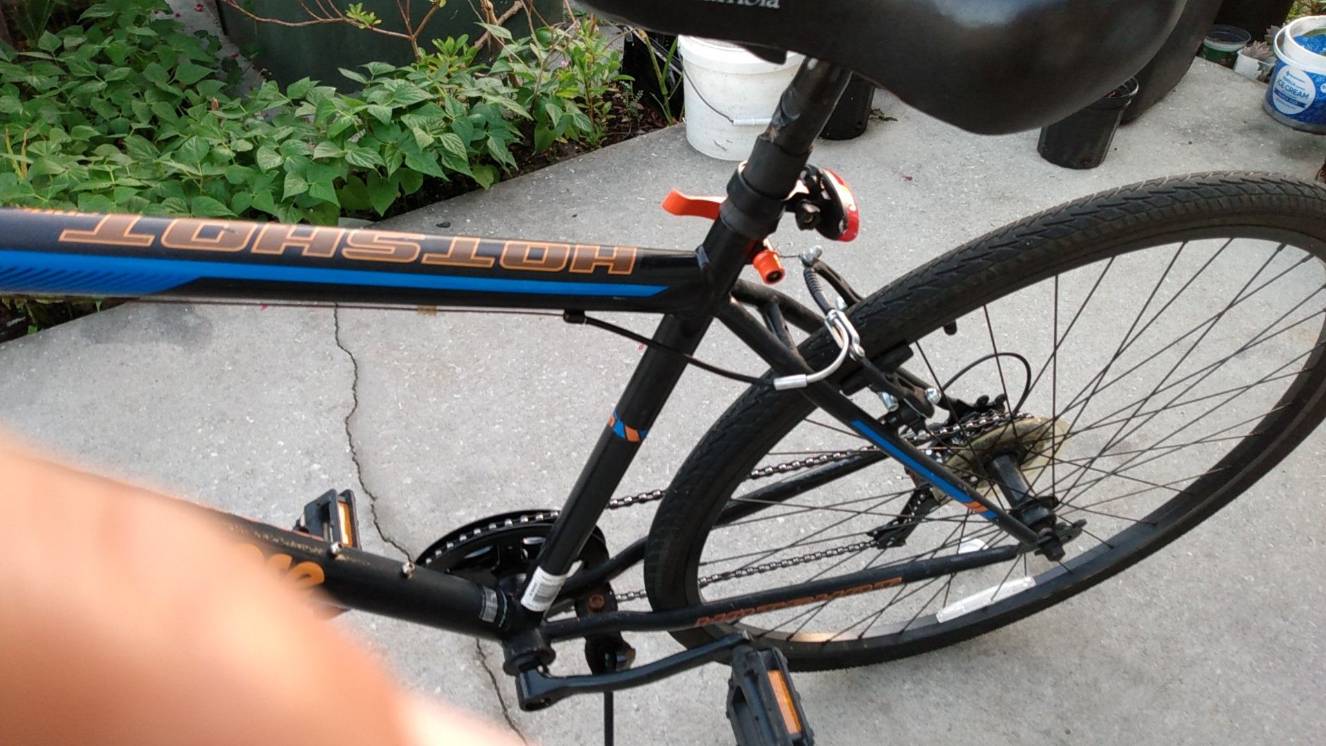 mongoose hotshot hybrid bike review