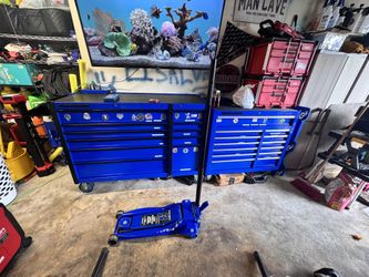 Tool Boxes Full Of Tools 