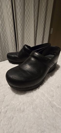 DANSKO XP 2.0.  SZ 38 Nursing Shoes. 