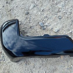 Toyota Tacoma Driver Side Rear Bumper Plastic And Driver Side Rear Fender Flare