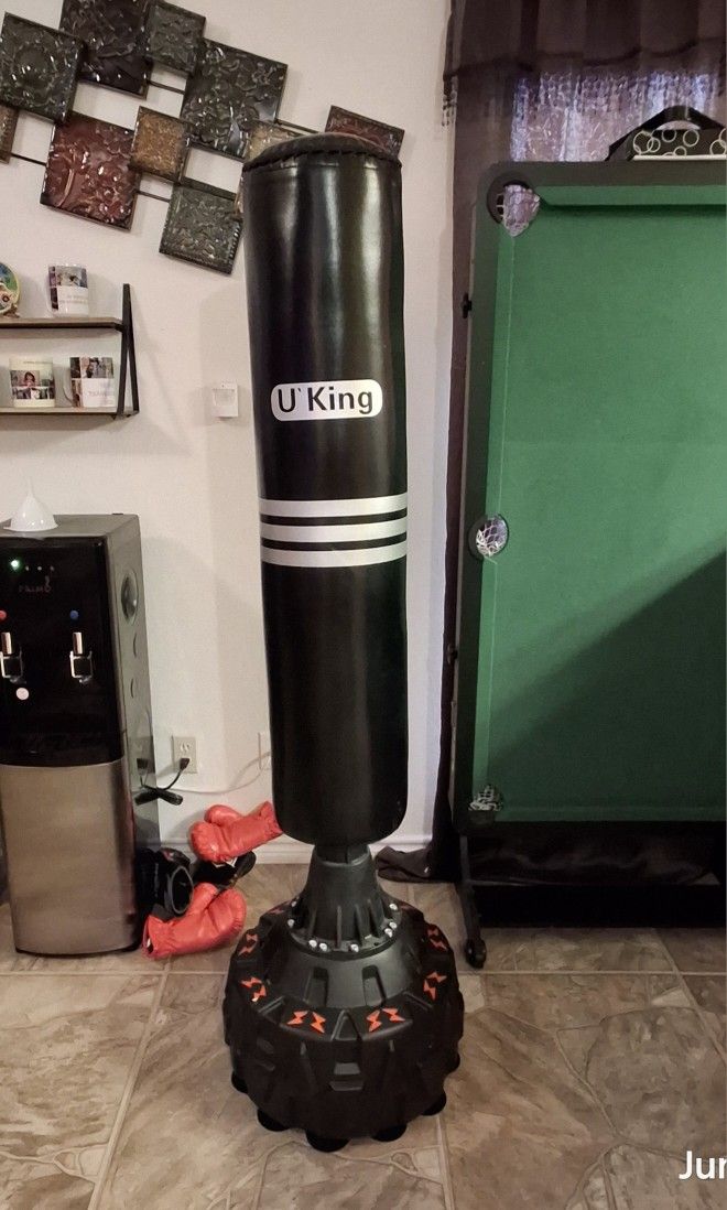 U King Boxing Freestand Punching Bag