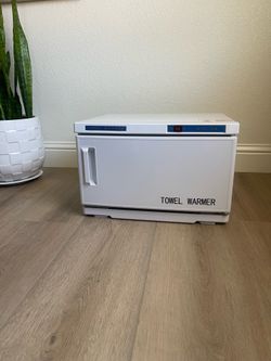 White Towel Warmer (17.5 x 15.5 x 11.5 in)