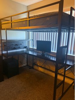 Loft Bed - Twin