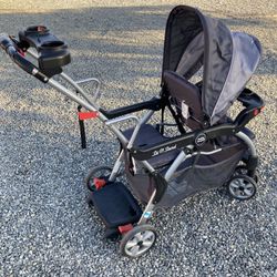 Stroller 