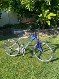 Trek 820 ST 26 21 Spd. 18” Fr. Mtn. Bicycle
