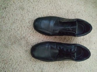 Dress shoes