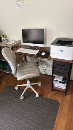Computer desk chair