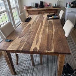 Dinning Room Table And Breakfast Buffet 