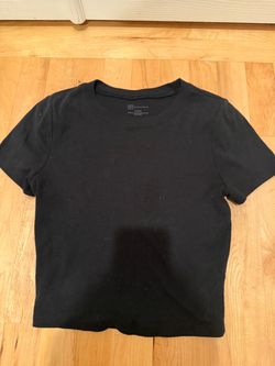 Black crop top