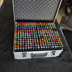 300 Double Ended Markers With Aluminum Case