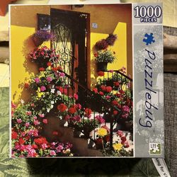 5265-PTT NEW Puzzlebug 1000 Piece Jigsaw Puzzle #1101 Flowers & Doorstep 2011