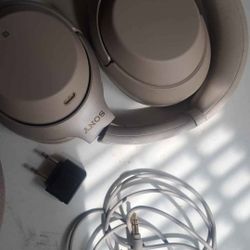 Headphones Sony Bluetooth With Accesories 