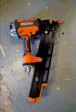 RIDGID Pneumatic 21-Degree 3-1/2 in. Round Head Framing Nailer