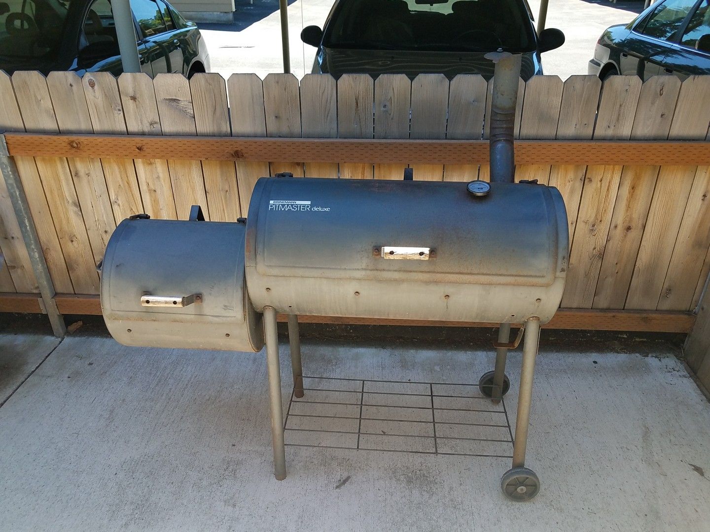 Brinkmann pitmaster deluxe bbq smoker