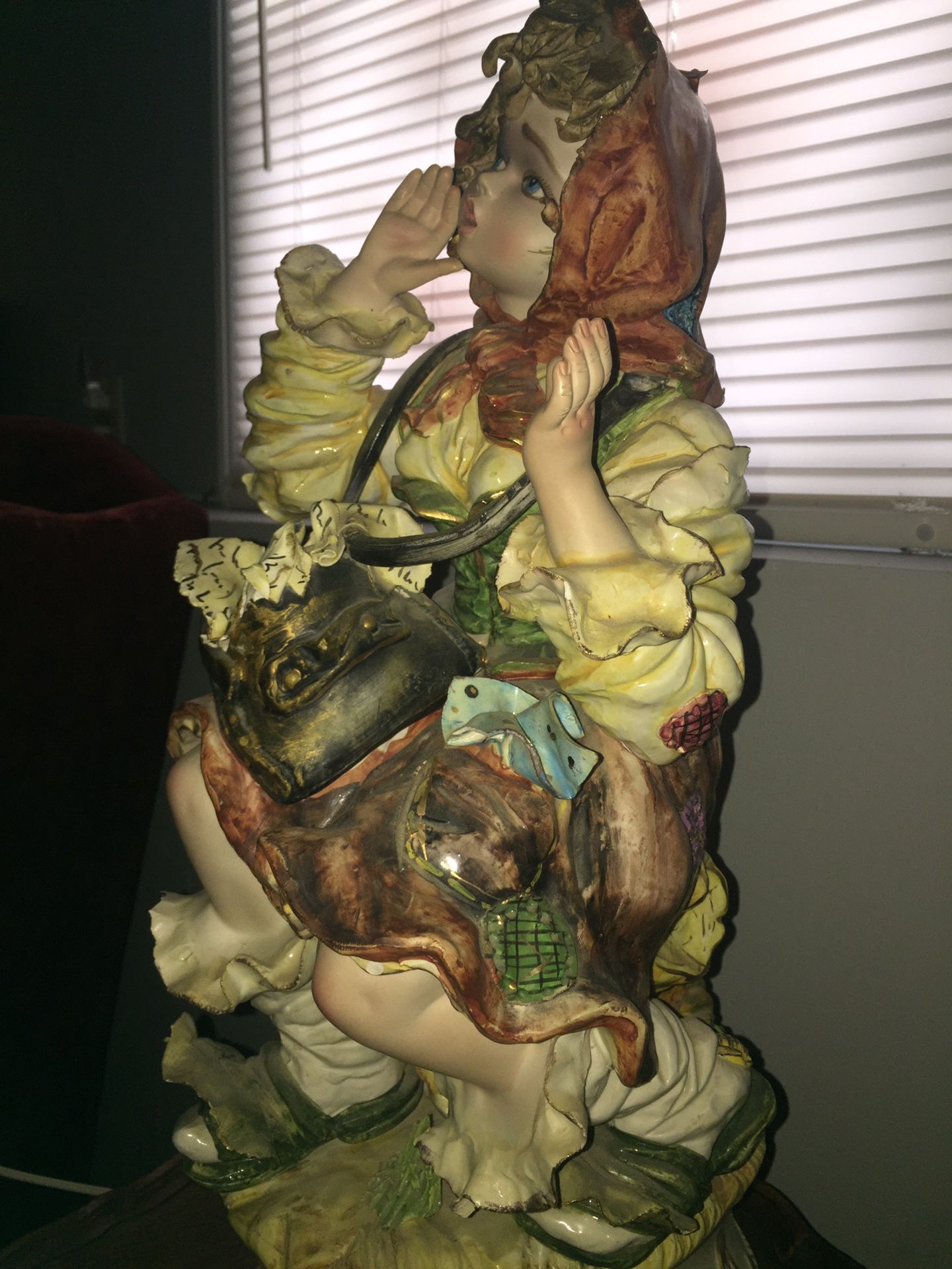 Vintage pesant girl Lamp 1950,s Era