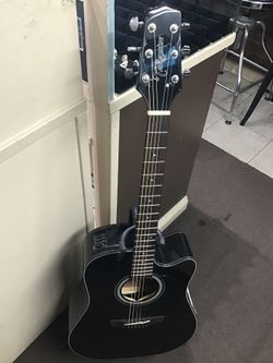 TAKAMINE GD30CE BLACK ACOUSTIC GUITAR W/ BLACK ROADRUNNER CASE