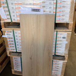 LifeProof Cashiers Oak Vinyl Plank Flooring Pallet
