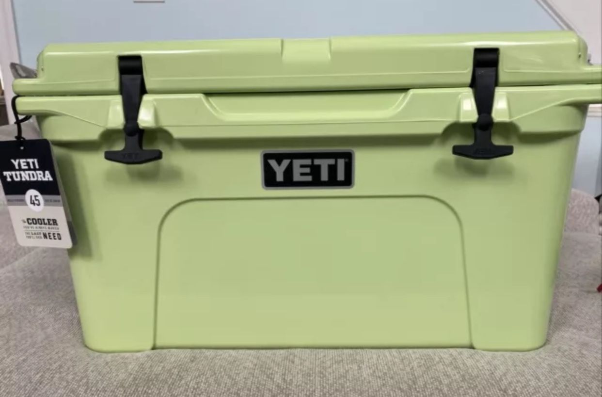 YETI Tundra 45 Cooler
