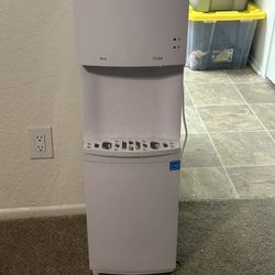 Water Dispenser