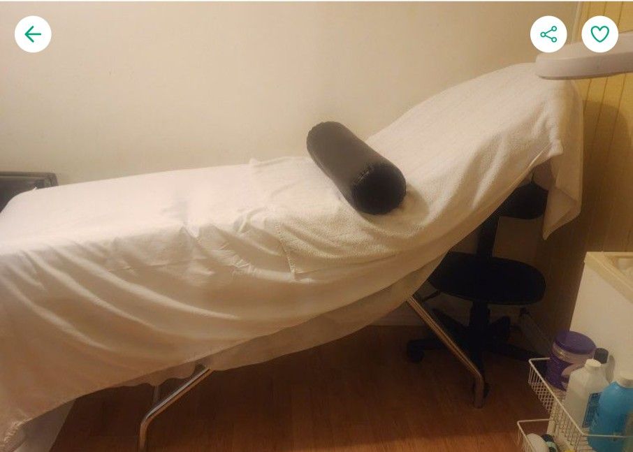 Sponsored
Visit the VIVOHOME Store
4.1 4.1 out of 5 stars 88ReviewsMassage Table Tattoo Chair with Spa Stool, Facial B