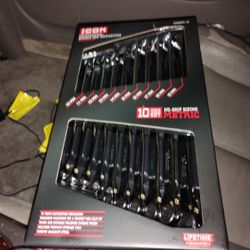 Professional Ratcheting Box Ratcheting Metric 10 Piece Set 9 Through 19