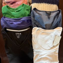 Women’s Long Sleeve Shirts (Size Medium)