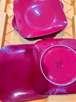 Red dinner plates 6pc