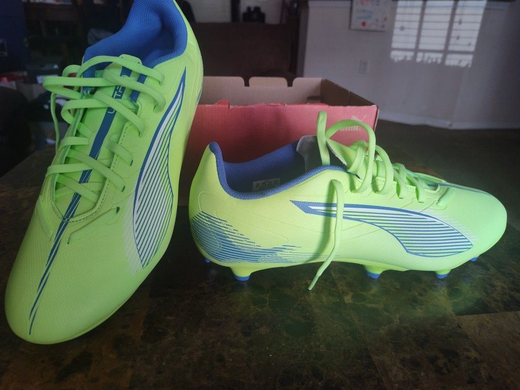 PUMA ULTRA 5 PLAY FG/AG - CLEATS