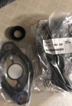 BMW valve cover gasket with both seals. N51 & N52 engines.