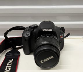 Canon EOS Rebel T3i 18MP DSLR w/ EF-S 18-55mm Lens IS Black 3" LCD
