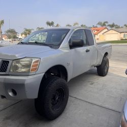 2004 Nissan Titan
